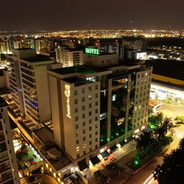 Jade Hotel Brasília，位于纽克莱欧·班代兰蒂的酒店