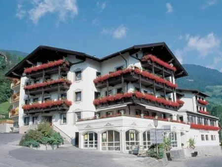 伽斯特霍夫皮特塔尔霍夫酒店，位于Oberlehn的酒店