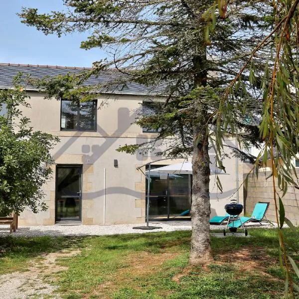LocaLise - M3C - La petite Bigoudène - Maison entièrement rénovée en duplex avec jardin - Tout à pied, plage, port, centre, commerces - Wifi inclus - Draps inclus - Animaux bienvenus，位于吉尔维内克的酒店
