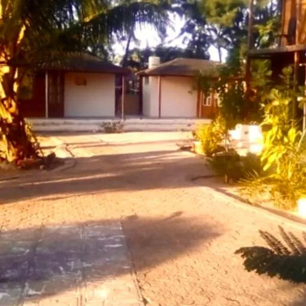 MANGROVE BEACH，位于Sanyang的酒店