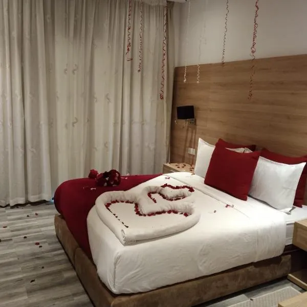 Hôtel Mechouar Plaza，位于索维拉的酒店