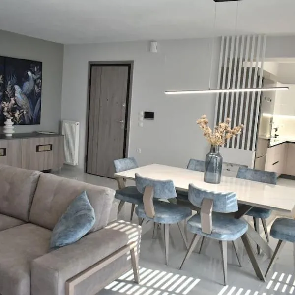 Modern Luxury Suite，位于Mitrópolis的酒店