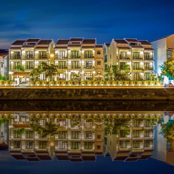 拉鲁娜会按河滨温泉酒店，位于Cẩm Lâu Nam (1)的酒店