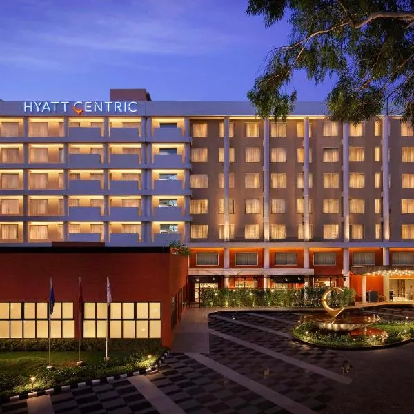 Hyatt Centric Sector17 Chandigarh，位于Khizrābād的酒店