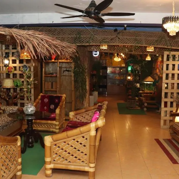 Green Leaf Guest House ColIege Road Sreemongal，位于斯里曼加尔乌帕齐拉的酒店