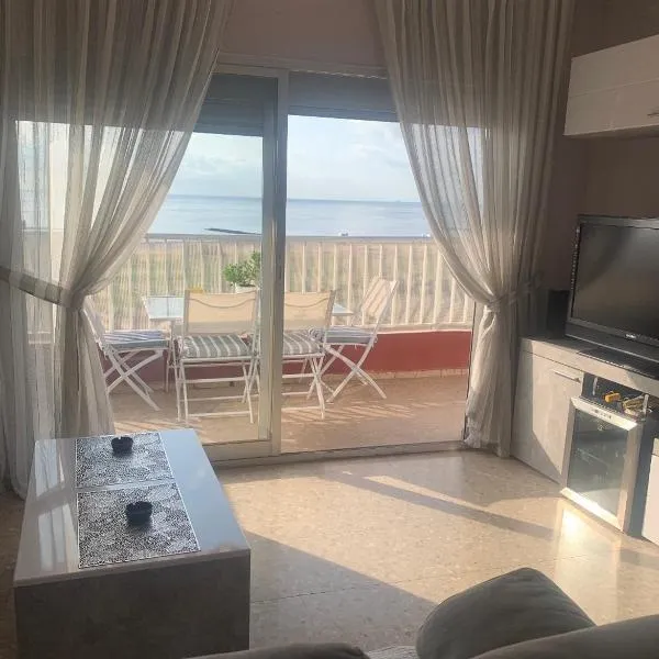 Apartamento en la playa，位于拉波夫拉德法尔纳尔斯的酒店
