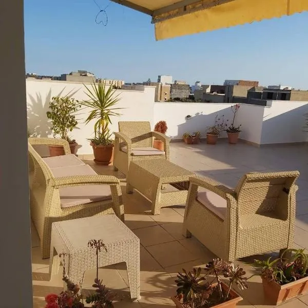 Appartement de luxe près de la mer，位于El Maamoura的酒店