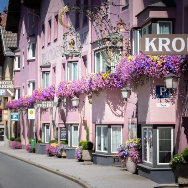 克朗酒店，位于Sankt Jodok am Brenner的酒店