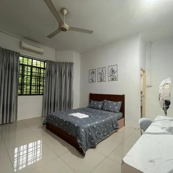 Joyful homestay Miri，位于米里的酒店