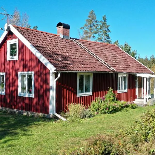 Holiday home Småland Siggamåla，位于Husjönäs的酒店