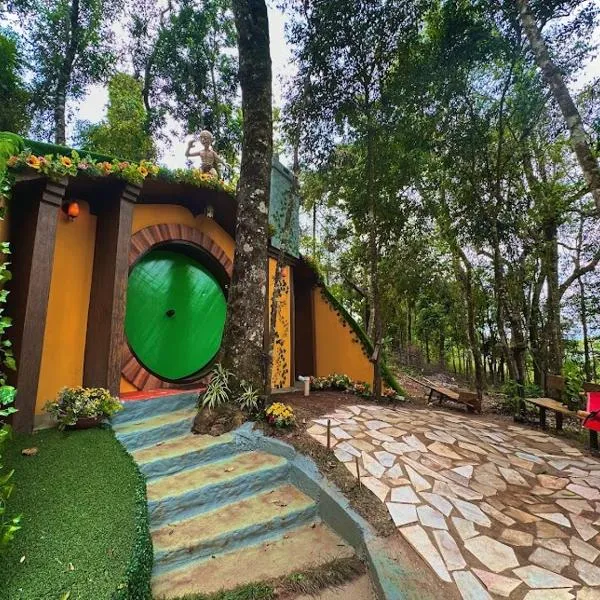 Toca do Hobbit - Vila Mágica，位于欧鲁菲努的酒店