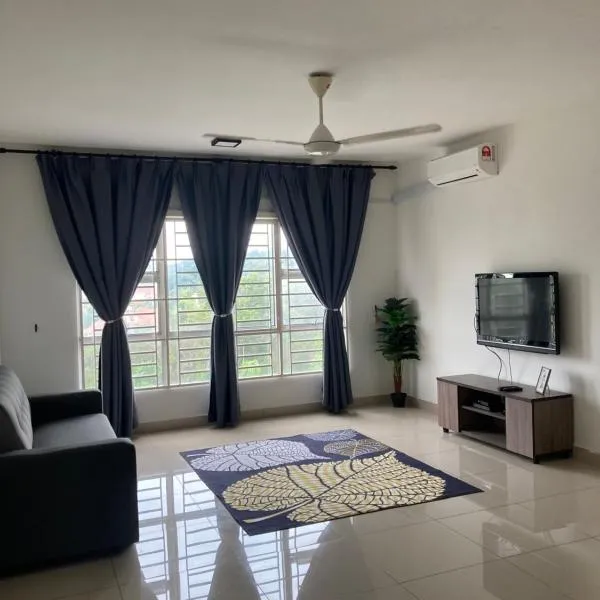 ABSYAR HOMESTAY SELASIH，位于普特拉贾亚的酒店