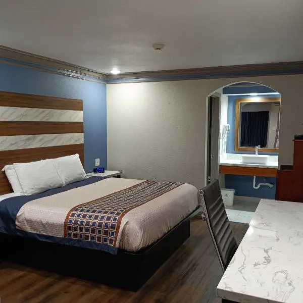 阿尔文/休斯顿美国最佳价值旅馆及套房，位于阿尔文的酒店