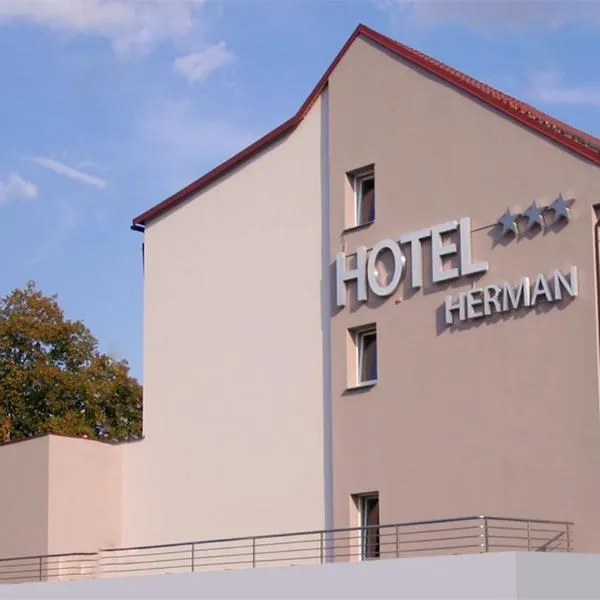 Hotel Herman，位于Skuhrov nad Bělou的酒店
