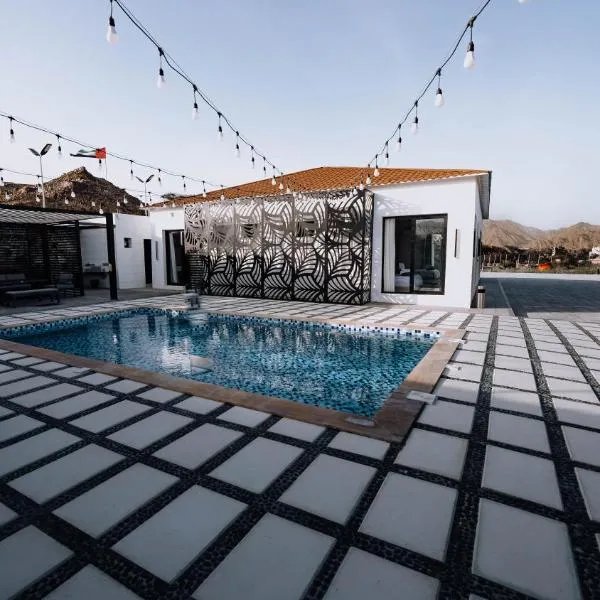 Hatta retreat private pool Wadi hub for activities，位于八田的酒店