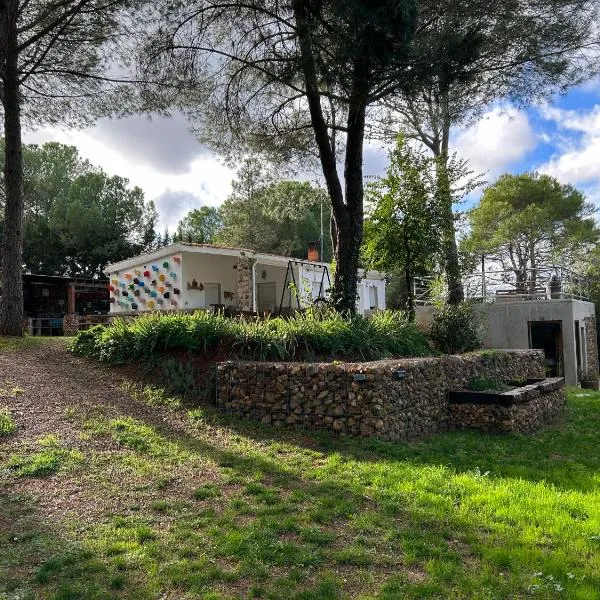 Stone Garden, Casa en plena naturaleza，位于帕托内斯的酒店