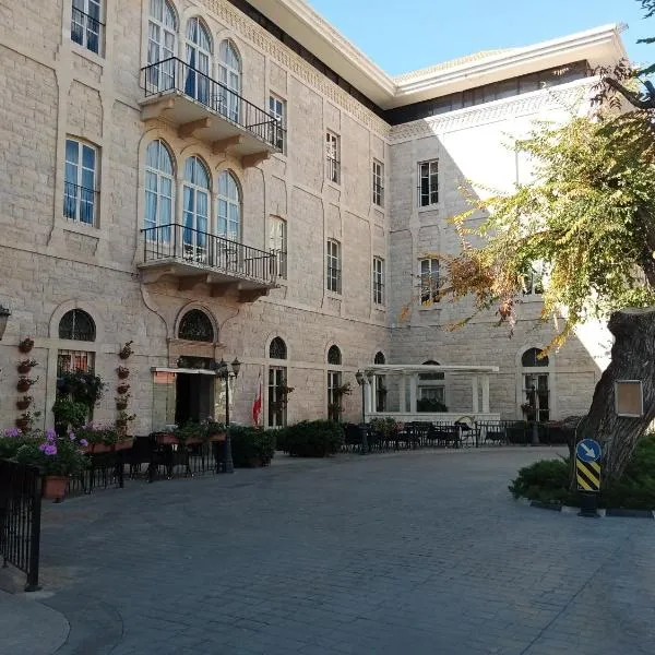 Grand Kadri Hotel - History Marked by Cristal Lebanon，位于扎赫勒的酒店