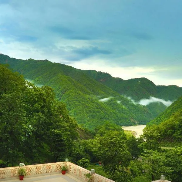The Grand Shiva Resort and Spa，位于瑞诗凯诗的酒店
