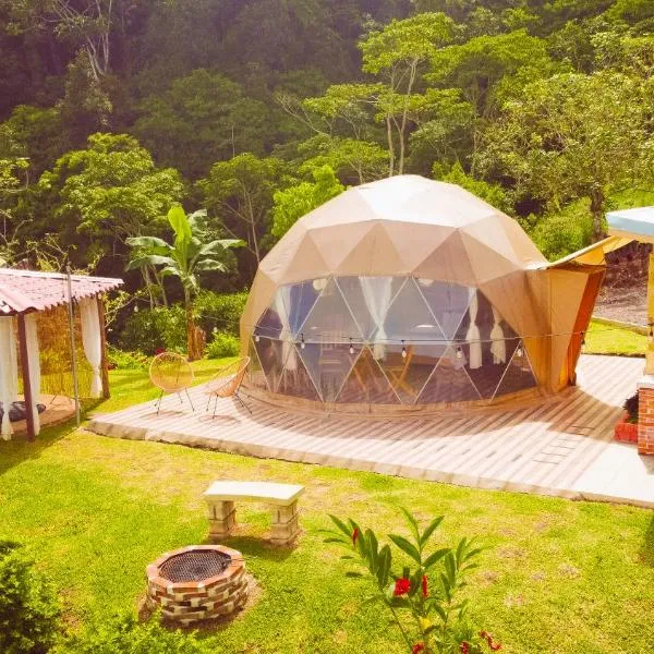 Las Colinas Glamping，位于Bajo Tigre的酒店