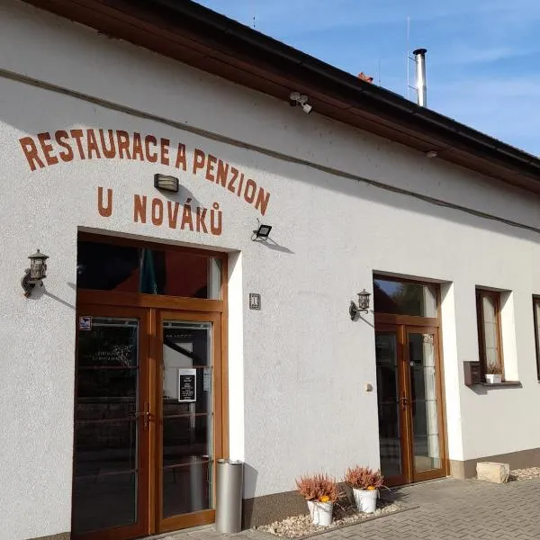 Penzion a restaurace U Nováků，位于Hroubovice的酒店