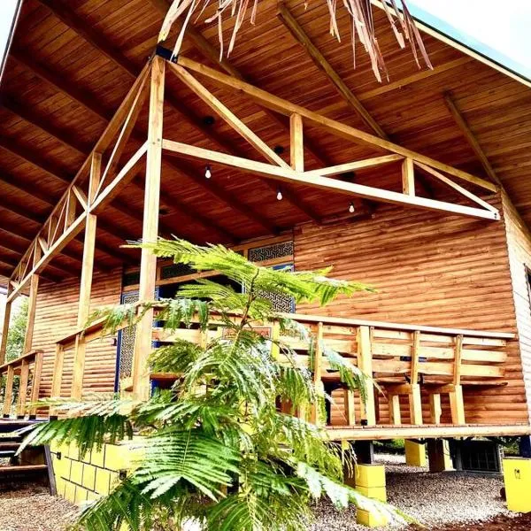 Hoja Azul - Sustainable teak modern cabin in Hojancha，位于Hojancha的酒店