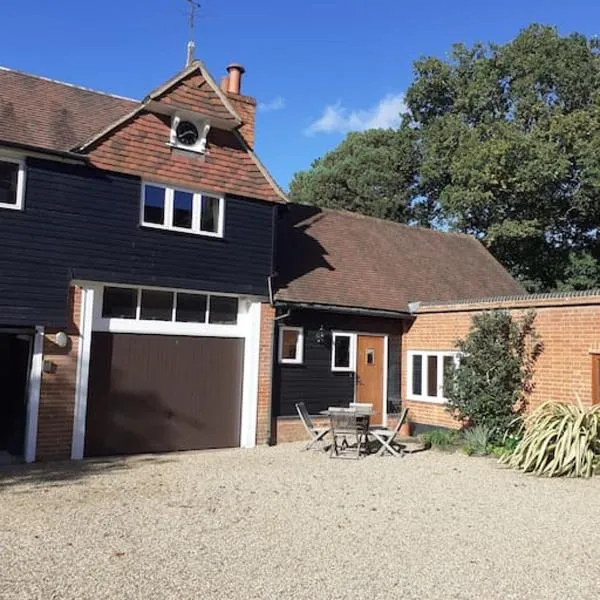 Rural Retreat near Dorking，位于多尔金的酒店