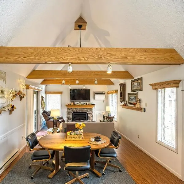 Sun & Snow Escape: Ski/Golf Condo at Peek & Peak，位于Clymer的酒店