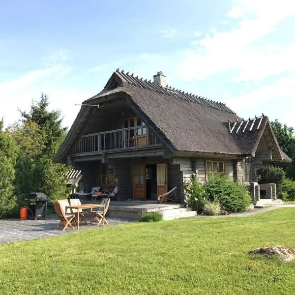 Romantiline ja privaatne talu Pädaste lahe ääres，位于Kõrkvere的酒店