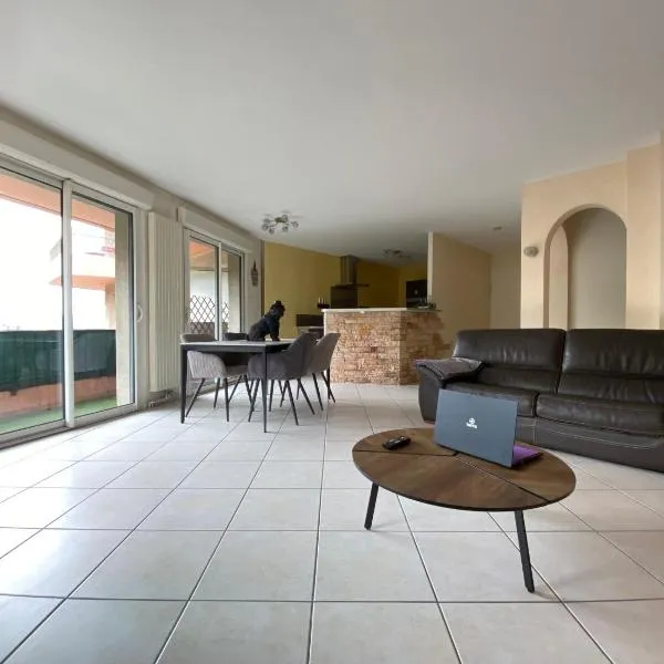 Découvrez le charme au cœur de Gap，位于加普的酒店