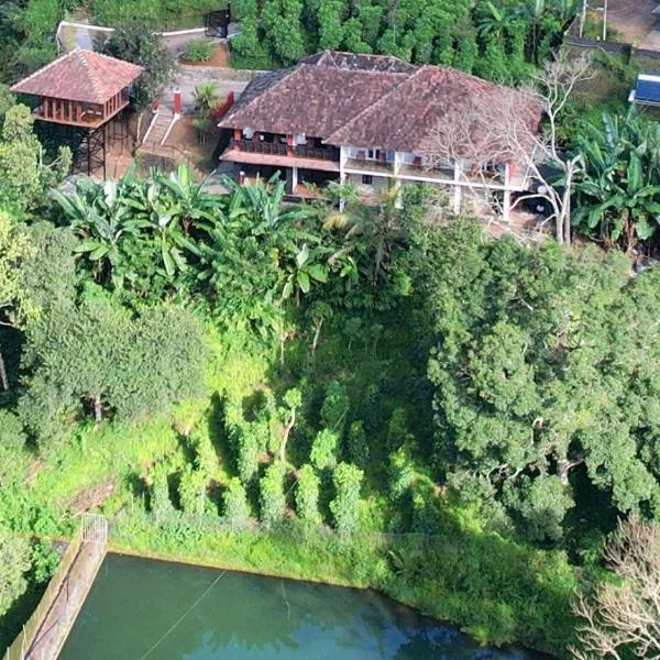 Spice Forest Plantation Homestay, Thekkady，位于Vandiperiyār的酒店
