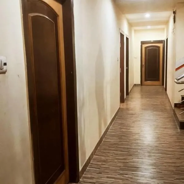 hotel darbar international，位于加雅的酒店
