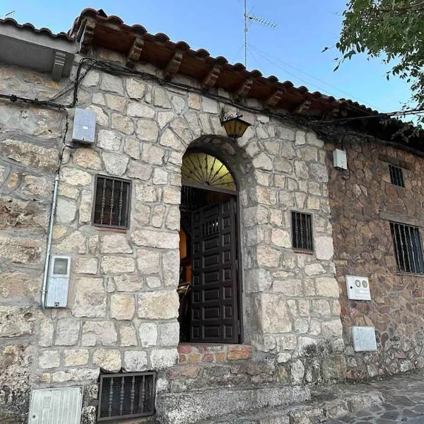 Bodega típica en El Molar sin camas ni dormitorios，位于Torremocha de Jarama的酒店