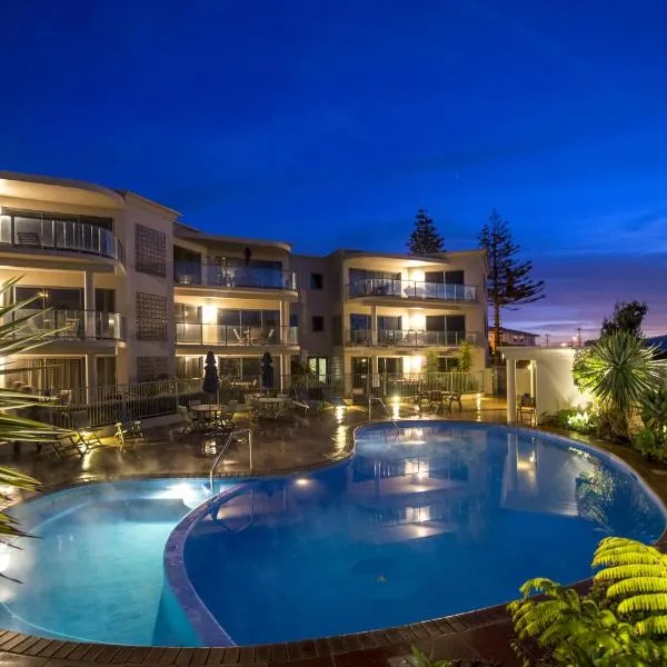 礁石海滨公寓，位于Maungatapu的酒店
