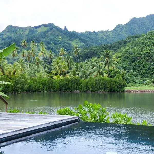 Villa Ho'a - bord de mer avec piscine，位于帕佩托艾的酒店