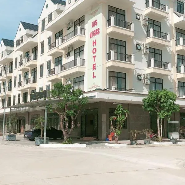 LAS VEGAS HOTEL，位于Cẩm Phả的酒店