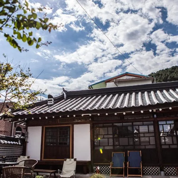 Bonghwangjae Hanok Guesthouse，位于Maam-ni的酒店