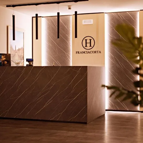 Hotel Franciacorta，位于罗瓦托的酒店