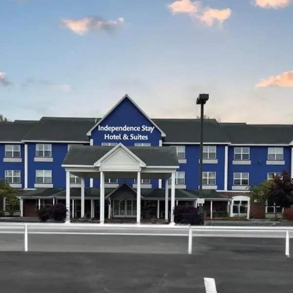 Independence Stay Hotel & Suites，位于Menominee的酒店