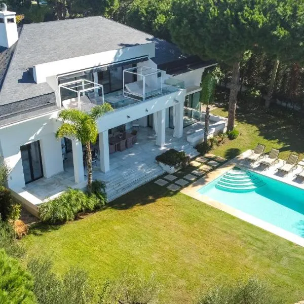 Villa Hacienda Las Chapas，位于马贝拉的酒店