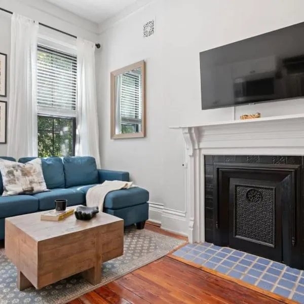 Newly Renovated 3BR Oasis Walk to Columbia Uni，位于纽约的酒店
