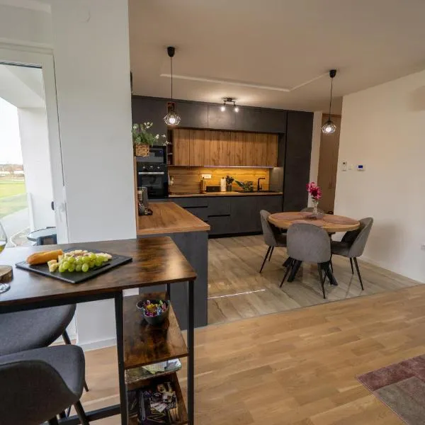Apartman Nebo，位于Ðurđevac的酒店