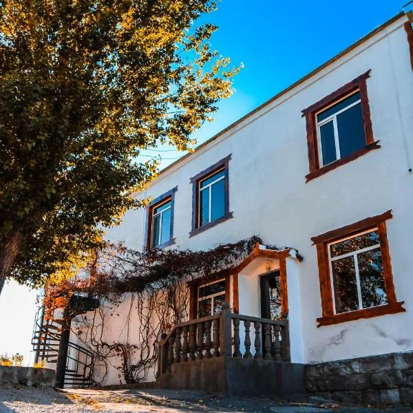 Oazis，位于Noratus的酒店