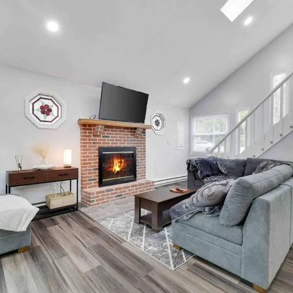 Cozy, Spacious House *New*InTheCommunity+Fire Pit，位于托比汉纳的酒店