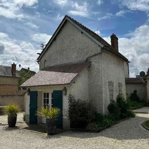 Maison d'hôtes Au Petit Lavoir，位于Ymeray的酒店