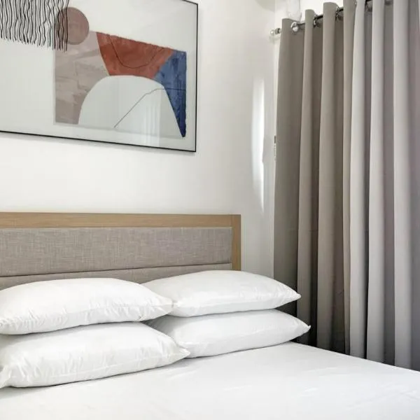 L Casa Tagaytay Staycation Fast WiFi and Free Parking,位于大雅台的酒店