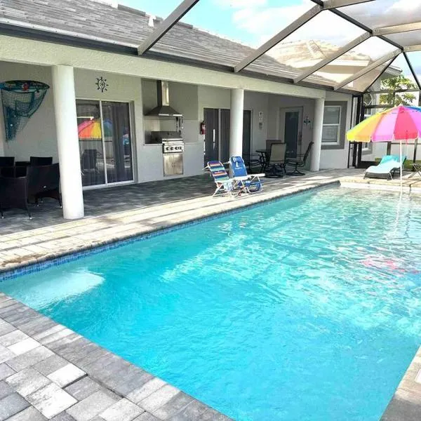 Tranquil & Inviting! 4BR, 2.5BA heated pool home!，位于开普迪瓦的酒店