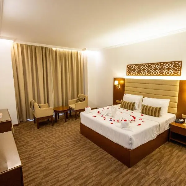 Hamdan Plaza Hotel Salalah, an HTG Hotel，位于‘Awqad Bayt Fāḑil的酒店