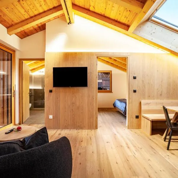 Huetterhof Apartement Herbischt，位于Caines的酒店