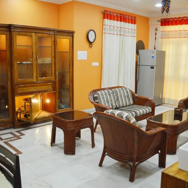 LAVISH Fully Furnished HOMESTAY - ISH, Atithya with various free amenities in Lucknow, INDIA，位于勒克瑙的酒店