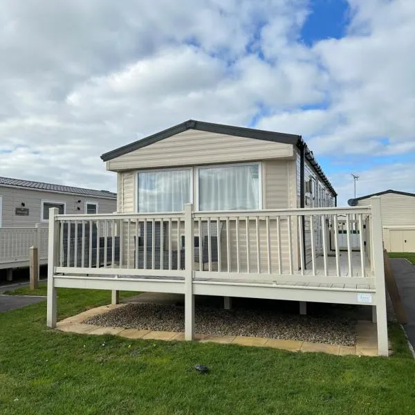 Caravan Hire Thornwick Bay，位于法利的酒店